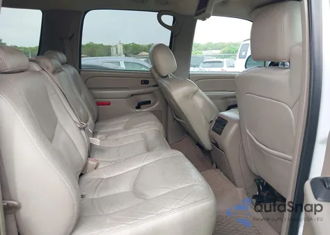 2004 Chevrolet Suburban 1500 Lt from USA, damaged, VIN 3GNFK16Z64G143267